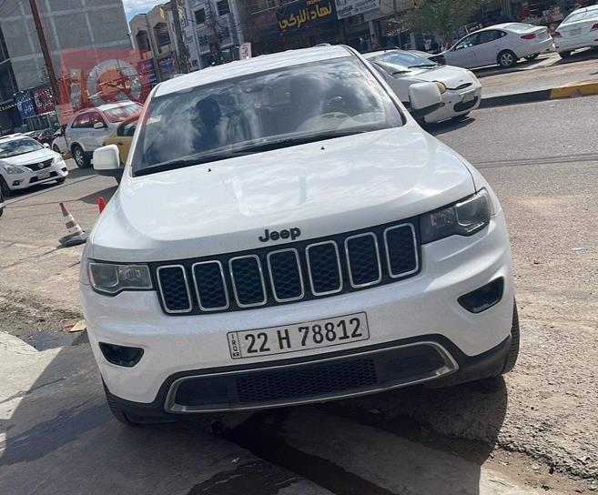 جیپ گراند شیرۆکی